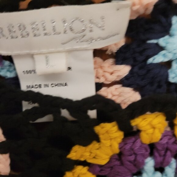 NWT Rebellion Again Crocheted Crop Tank - Picture 4 of 5